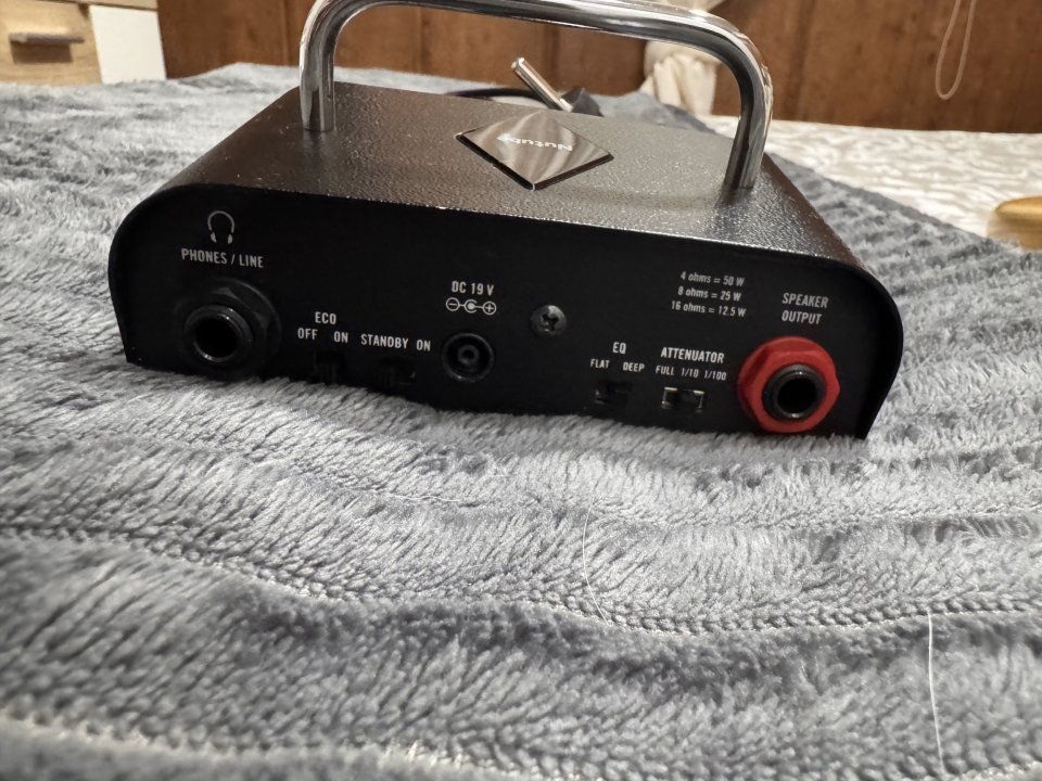 Vox MV 50 CL Clean de segunda mano · Foto 4 de 7 · SC Tenerife · 90 €