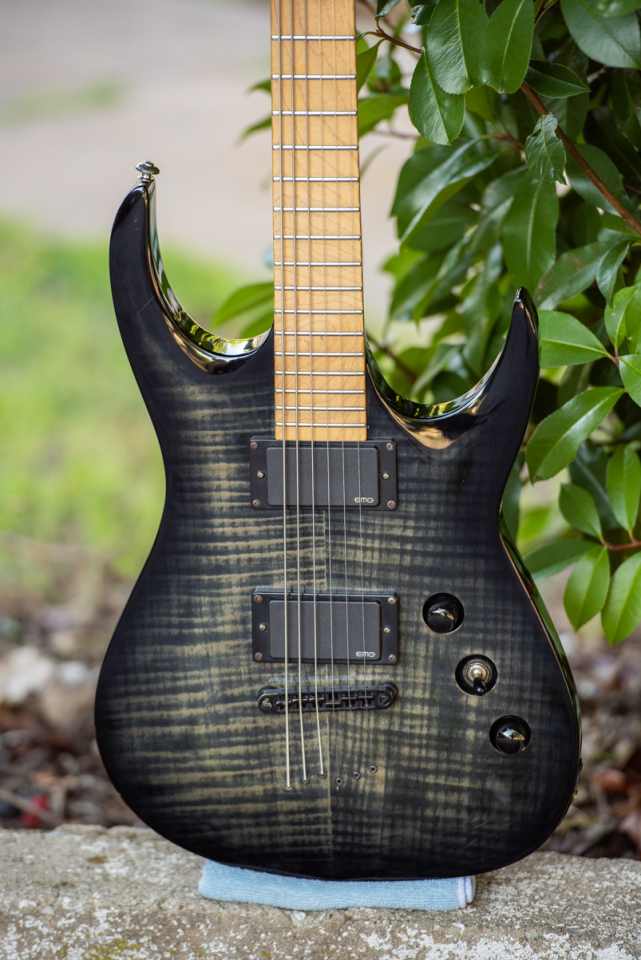 Agile Septor Pro 627 27" 6 Cuerdas Baritona EMG