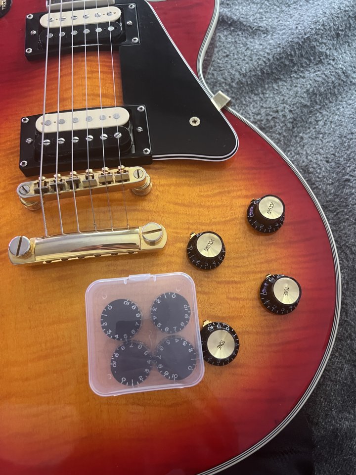 Epiphone Les Paul Custom de segunda mano · Foto 8 de 10 · Madrid · 800 €