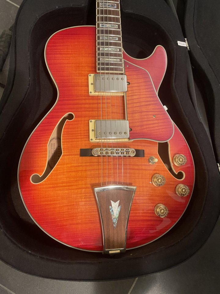 IBANEZ AG96 DH2 ARTCORE Semi Hollow