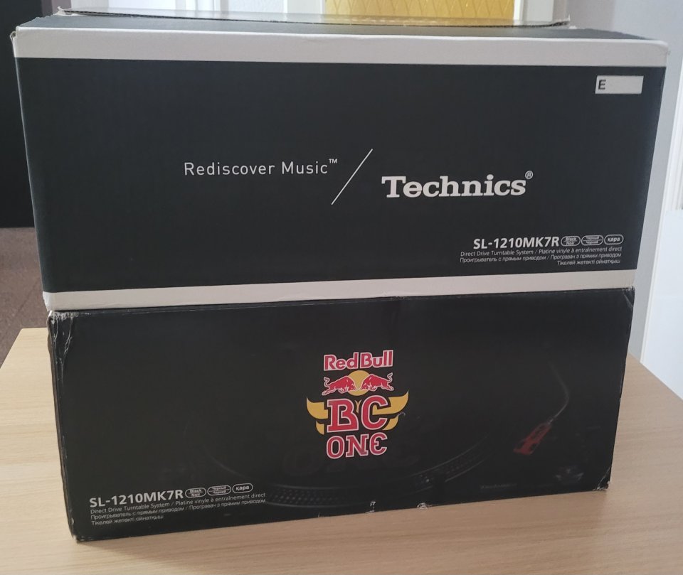 2x Technics SL-1210MK7R Red Bull BC ONE LTD de segunda mano · Foto 2 de 6 · Barcelona · 2350 €