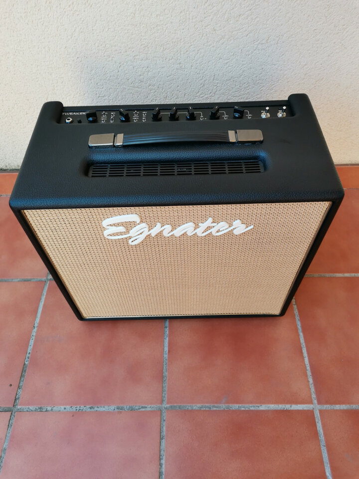 Cambio/Vendo Egnater Tweaker 40 112 combo