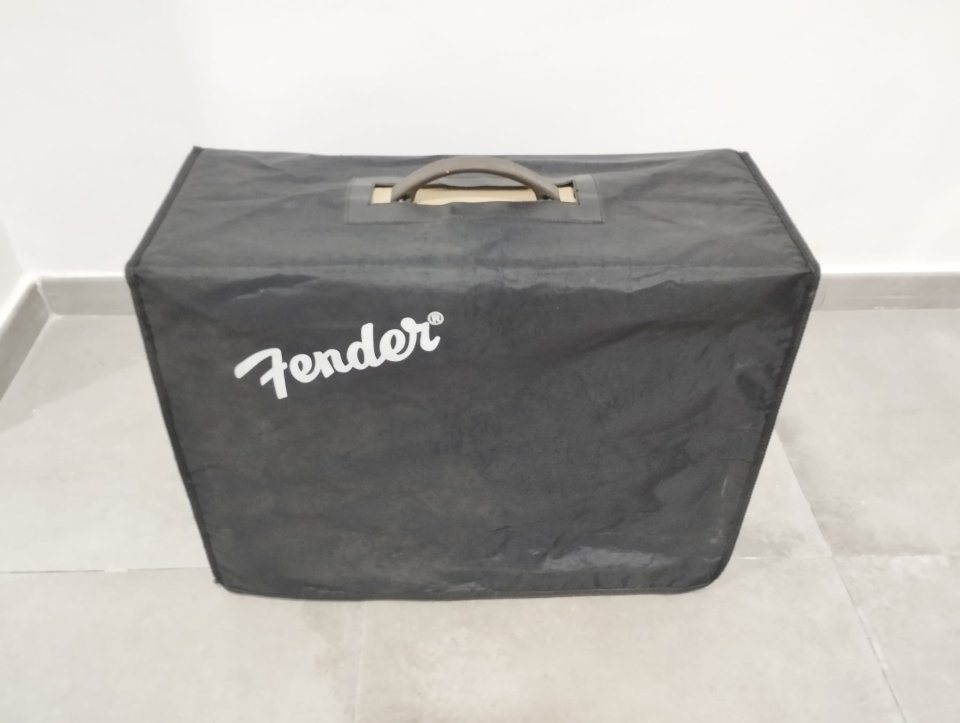 Fender hot Rod Deluxe límited Edition de segunda mano · Foto 4 de 6 · Málaga · 700 €