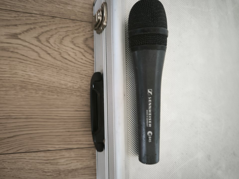 Micrófono Dinámico Sennheiser e845 (Supercardioide) - Made in Germany de segunda mano · A Coruña · 45 €