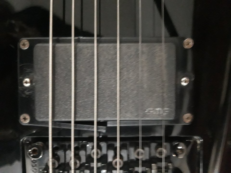 Jackson kvxmg con estuche duro