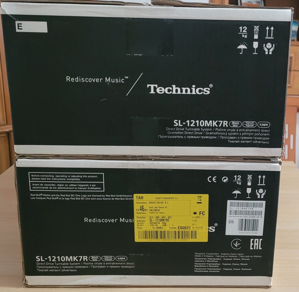 2x Technics SL-1210MK7R Red Bull BC ONE LTD de segunda mano · Foto 5 de 6 · Barcelona · 2350 €