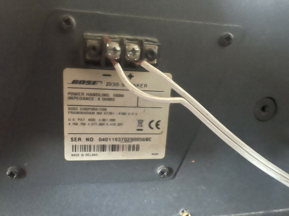 ALTAVOCES BOSE 203 de segunda mano · Foto 2 de 2 · Girona · 350 €