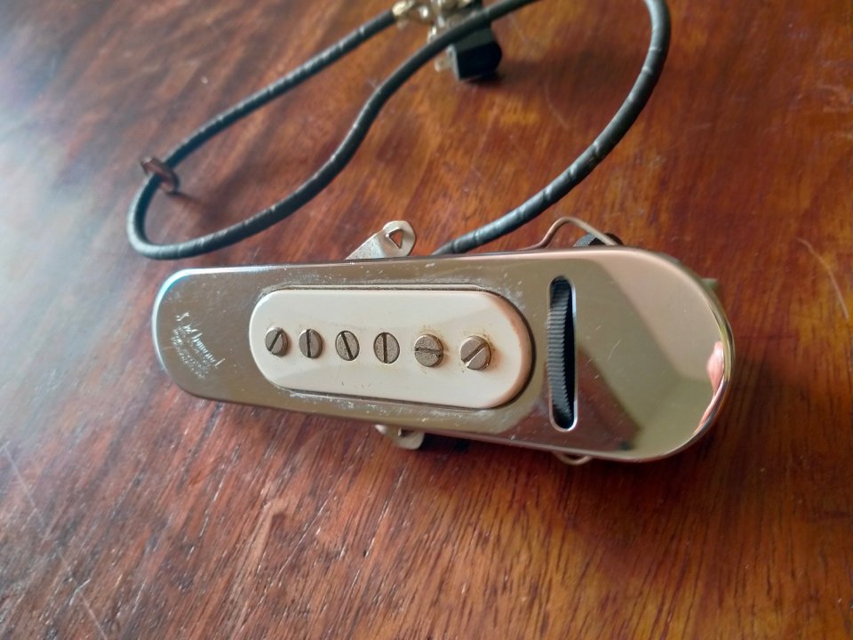 DeArmond 210 Mod Pickup Soundhole