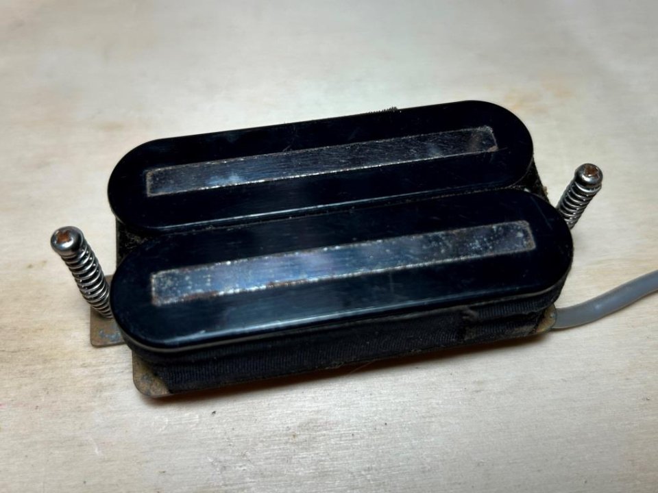 Pastilla DF-1 Dog Fighter Fernandes años 80