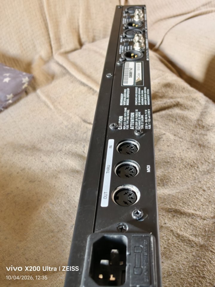 Behringer Virtualizer Pro DSP2024P Procesador