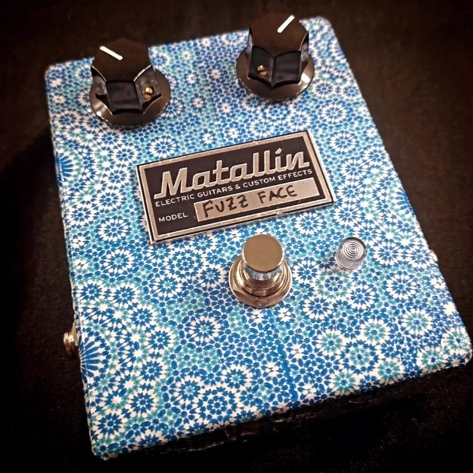 Matallín Silicon Fuzz Face de segunda mano · Foto 1 de 4 · Valencia · 150 €