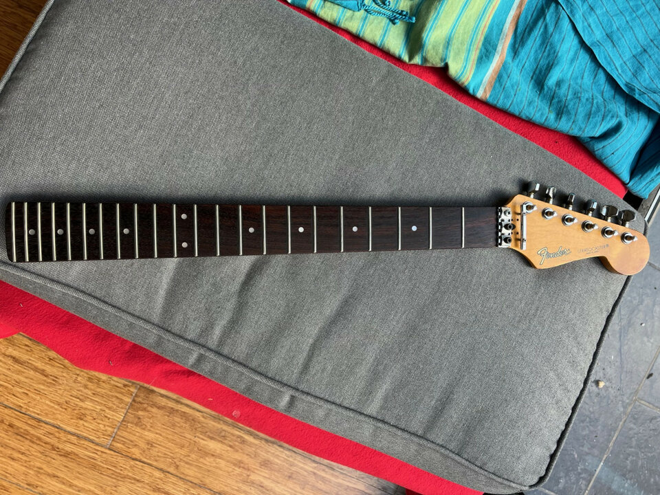 Mastil Fender Japan 80s más puente schaller floyd rose