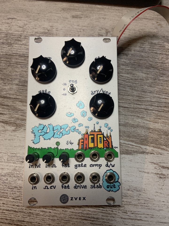 Zvex Fuzz Factory de segunda mano · Foto 1 de 2 · Madrid · 150 €