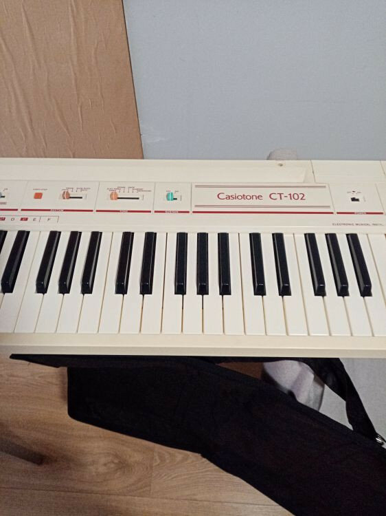 CASIOTONE CT-102