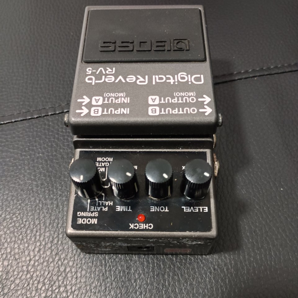 Pedal Boss Rv-5 (averíado) de segunda mano · Foto 5 de 6 · Málaga · 30 €