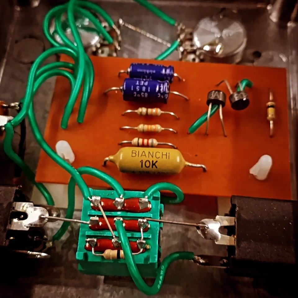 Matallín Silicon Fuzz Face de segunda mano · Foto 4 de 4 · Valencia · 150 €