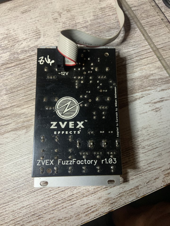 Zvex Fuzz Factory de segunda mano · Foto 2 de 2 · Madrid · 150 €