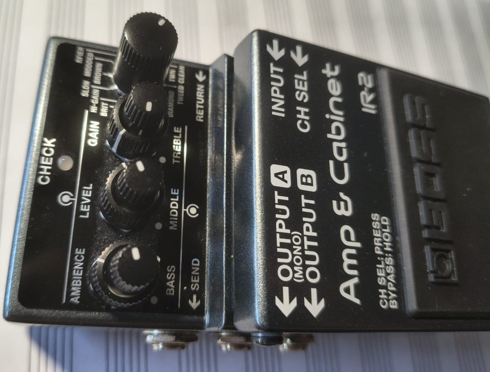 BOSS IR2 - Amp&Cabinet de segunda mano · Foto 2 de 6 · Madrid · 125 €