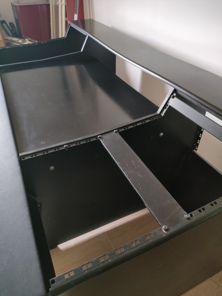 Mueble de estudio de segunda mano · Foto 3 de 7 · Barcelona · 350 €