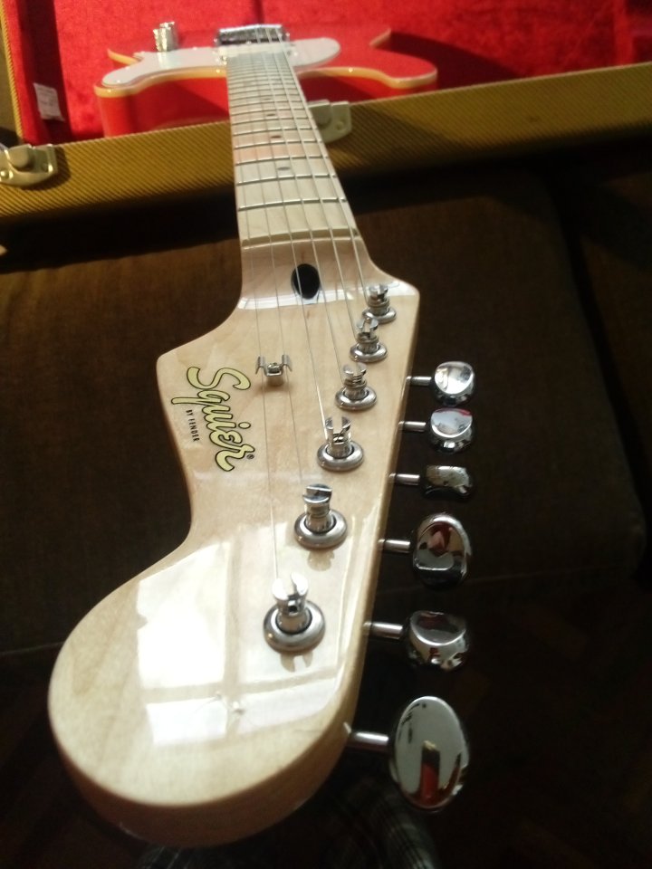 Fender Custom Nashville Strato Edición Limitada