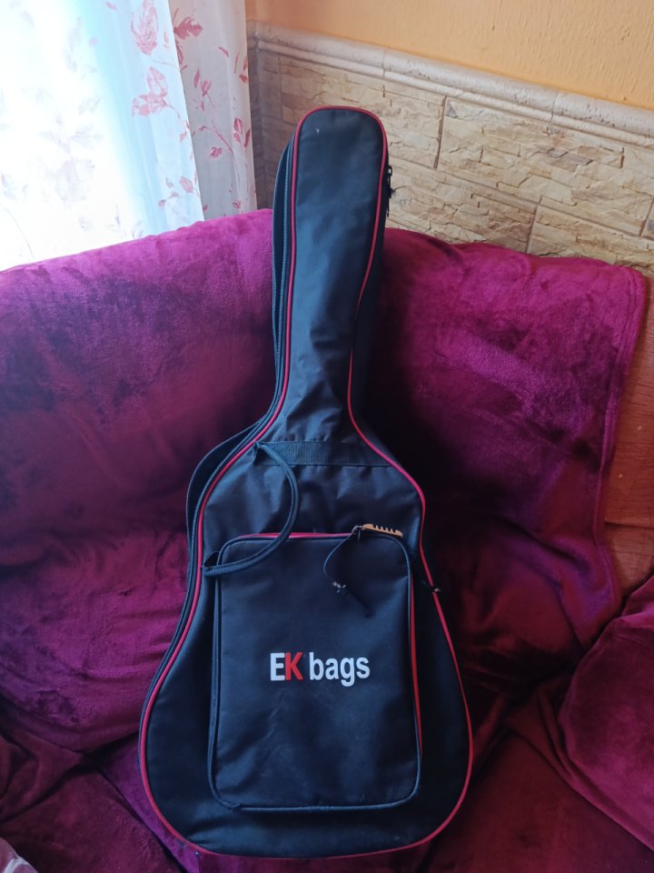 Guitarra Pedro de Miguel de segunda mano · Foto 4 de 5 · Alicante · 800 €