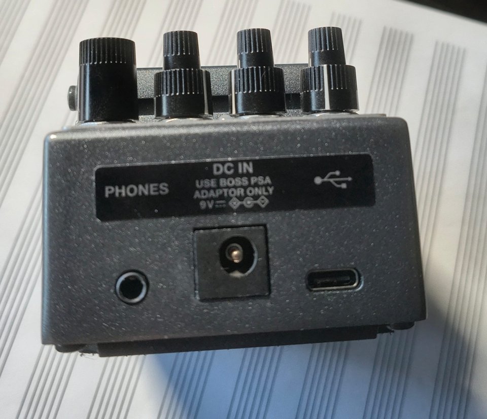BOSS IR2 - Amp&Cabinet de segunda mano · Foto 5 de 6 · Madrid · 125 €