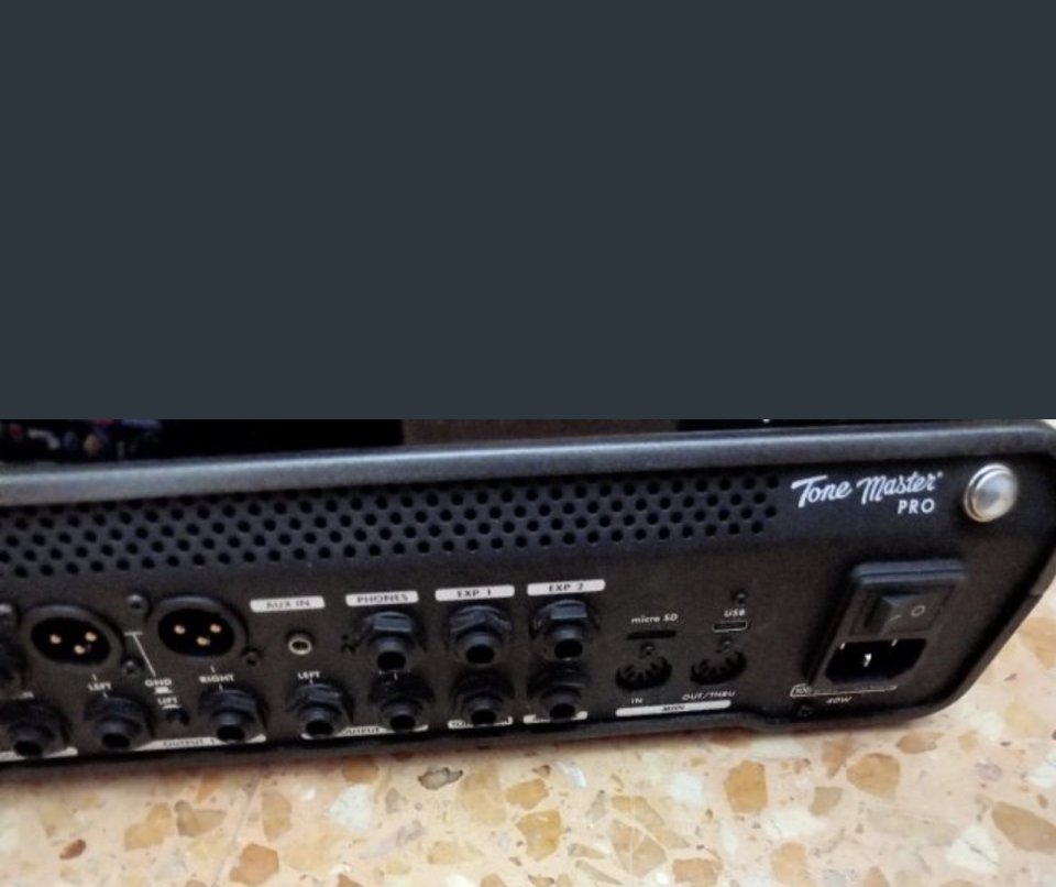 Vendo Fender Tone Máster Pro de segunda mano · Foto 6 de 10 · Valencia · 1300 €