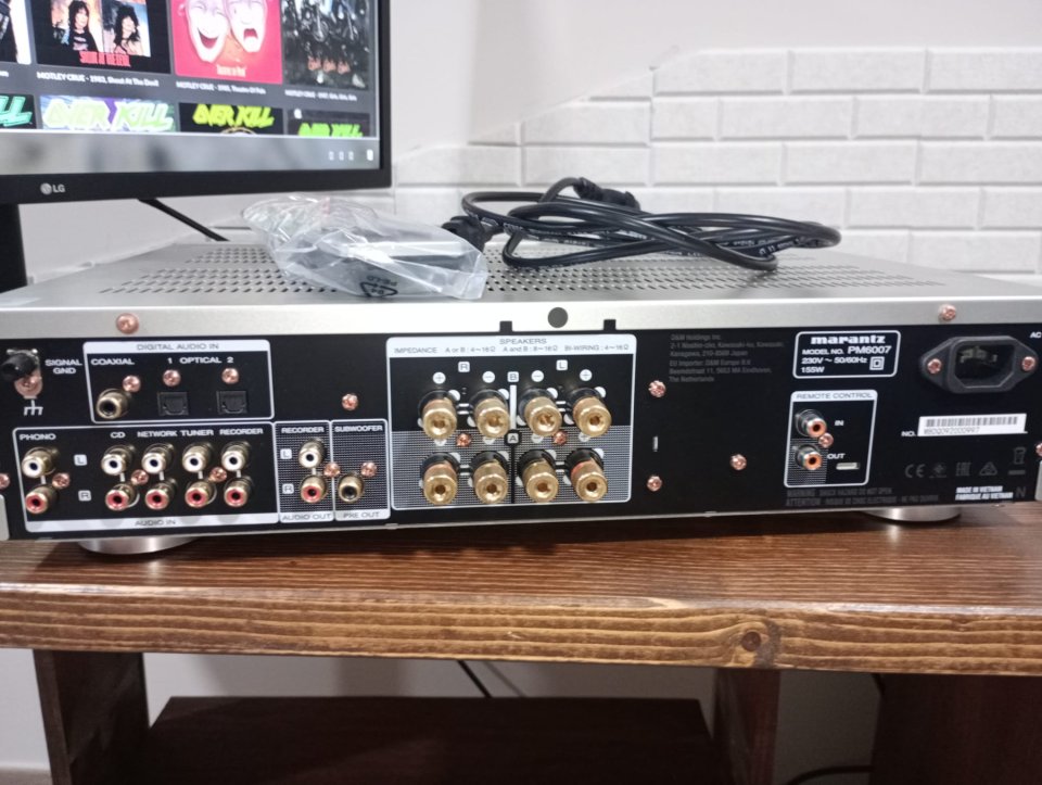 amplificador marantz pm6007 de segunda mano · Foto 6 de 6 · Barcelona · 200 €