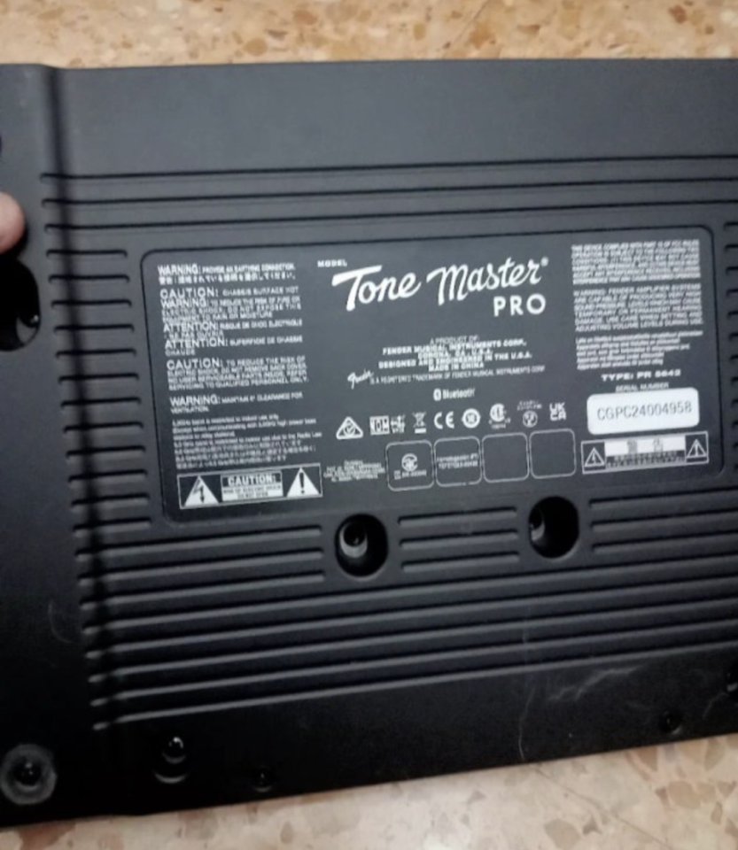 Vendo Fender Tone Máster Pro de segunda mano · Foto 7 de 10 · Valencia · 1300 €