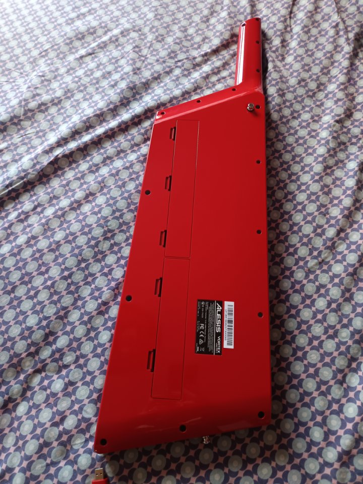 Keytar Alesis Vortex 2 Wireless Rojo