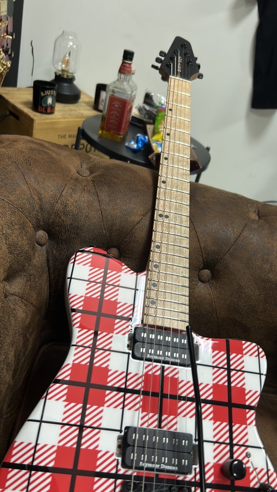 Dirty boy  guitars Blues Saraceno