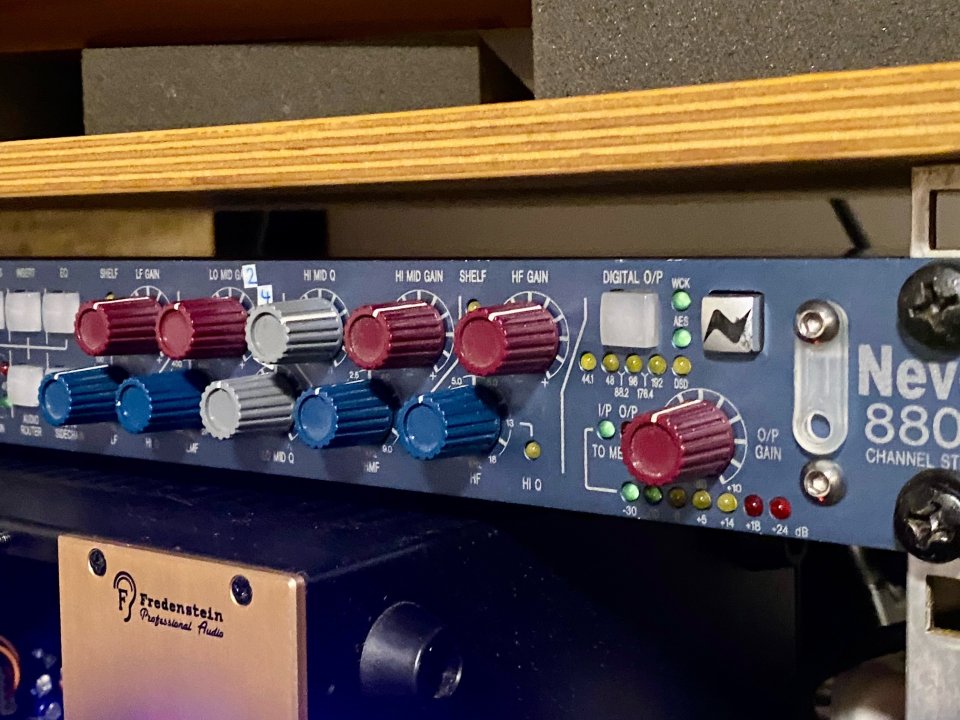 AMS NEVE 8801