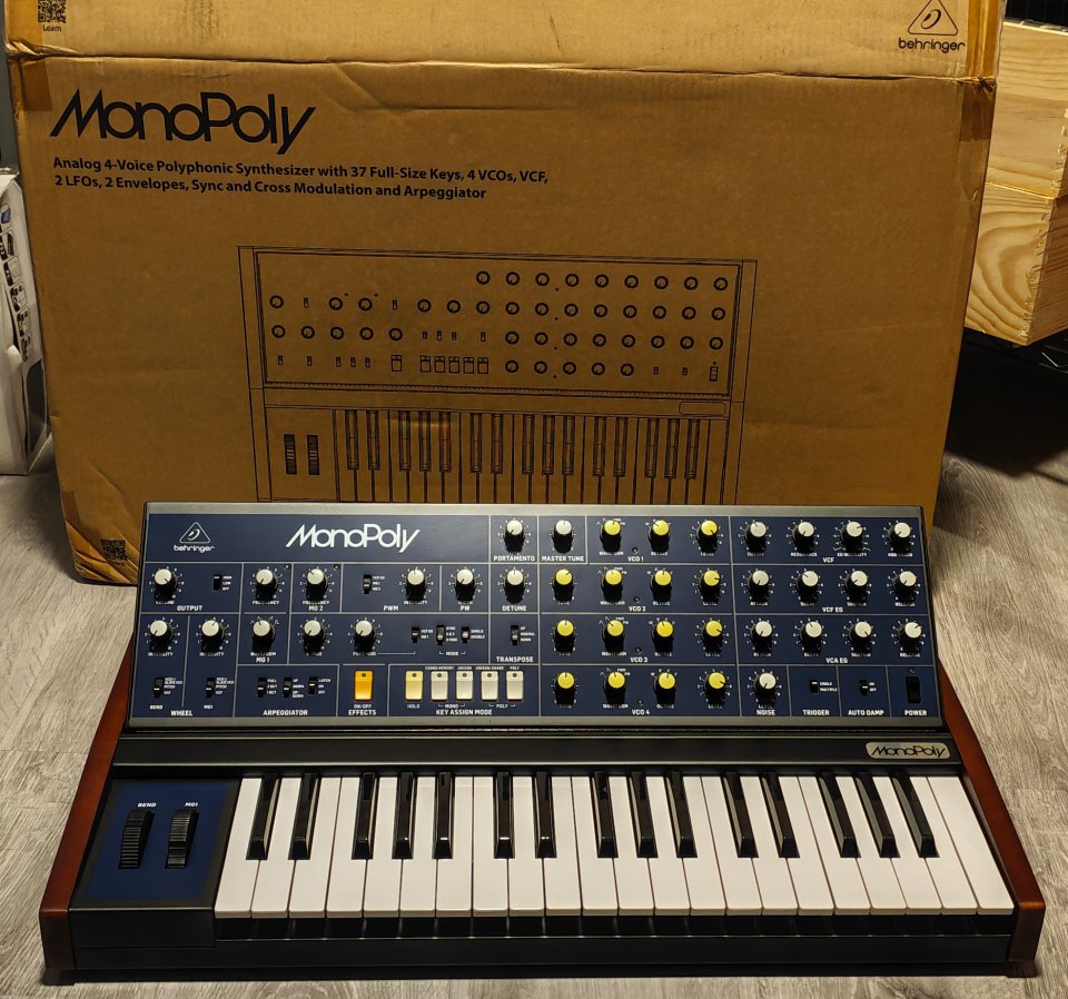 Behringer Monopoly - Envío incluido