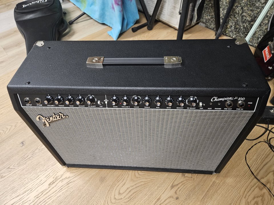 Fender Champion 100 II 2026 de segunda mano · Foto 2 de 7 · La Rioja · 250 €