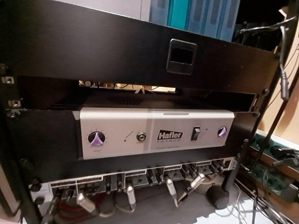 Altavoces Yamaha NS-10M STUDIO + Etapa Hafler