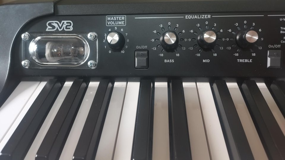 Korg SV273 de segunda mano · Foto 2 de 10 · Zaragoza · 1150 €