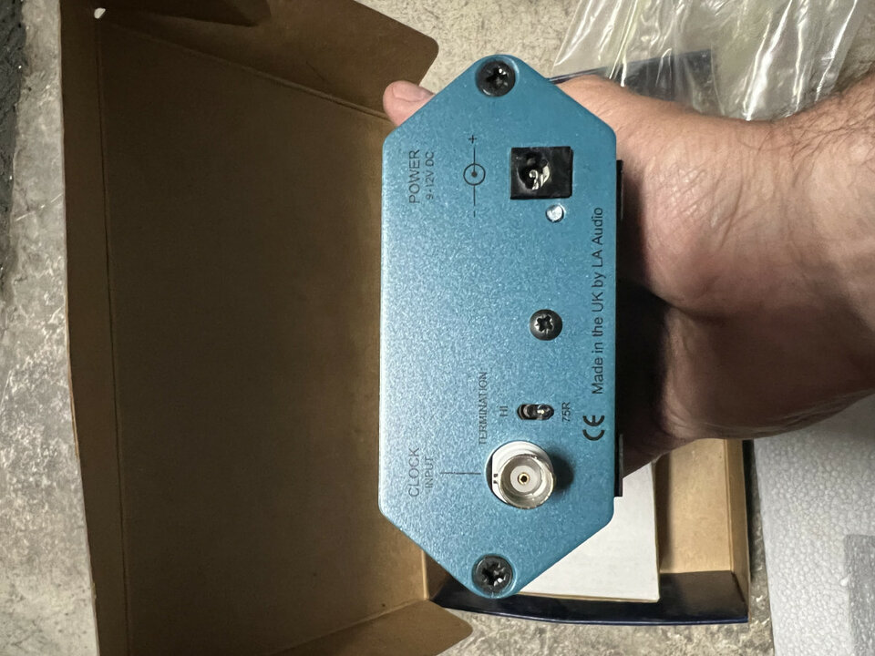 LA Audio Digibox , 4 Way clock distributor