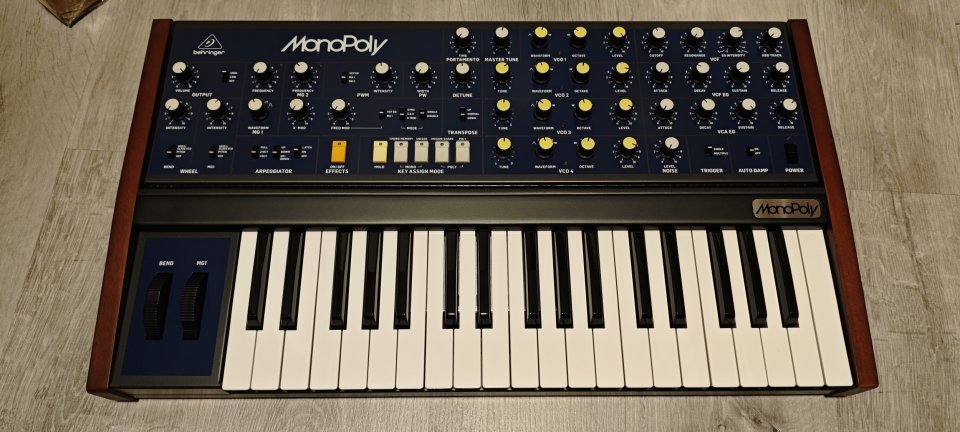 Behringer Monopoly - Envío incluido