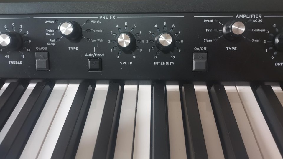 Korg SV273 de segunda mano · Foto 3 de 10 · Zaragoza · 1150 €