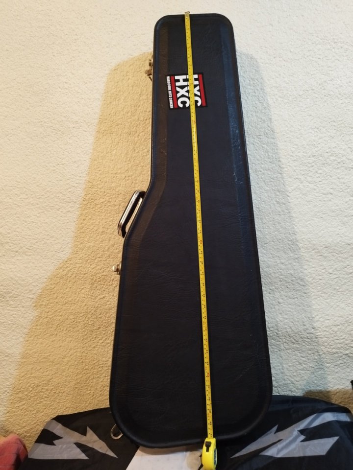 Estuche rígido de guitarra eléctrica de segunda mano · Foto 1 de 9 · Tarragona · 50 €