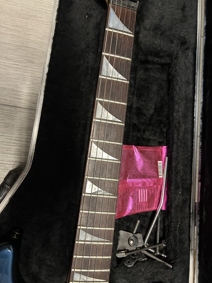 Guitarra Charvel Model 4 by Jackson