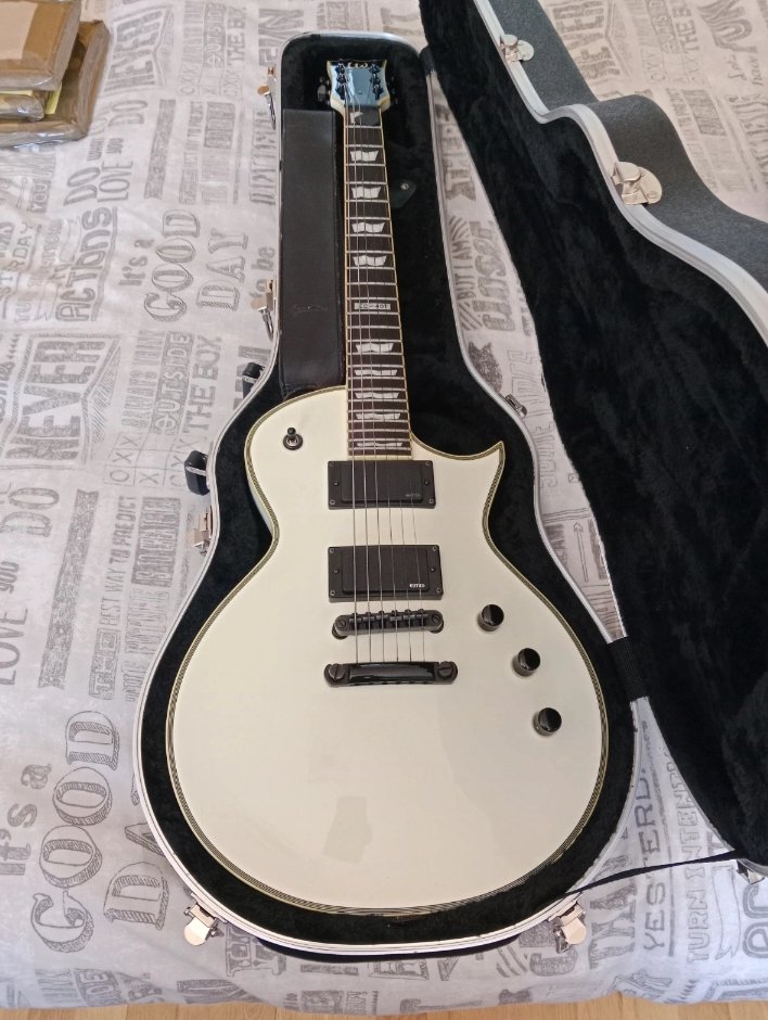 ESP LTD EC-401 Olympic White. Korea de segunda mano · Foto 6 de 10 · León · 799 €