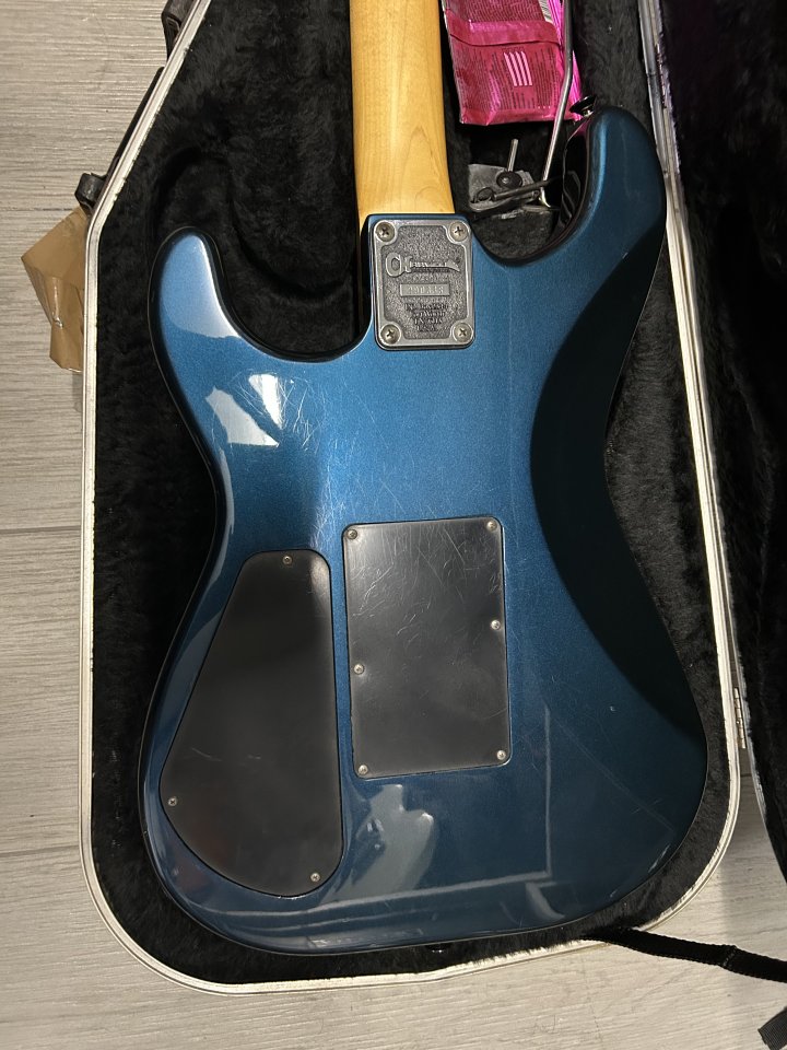 Guitarra Charvel Model 4 by Jackson