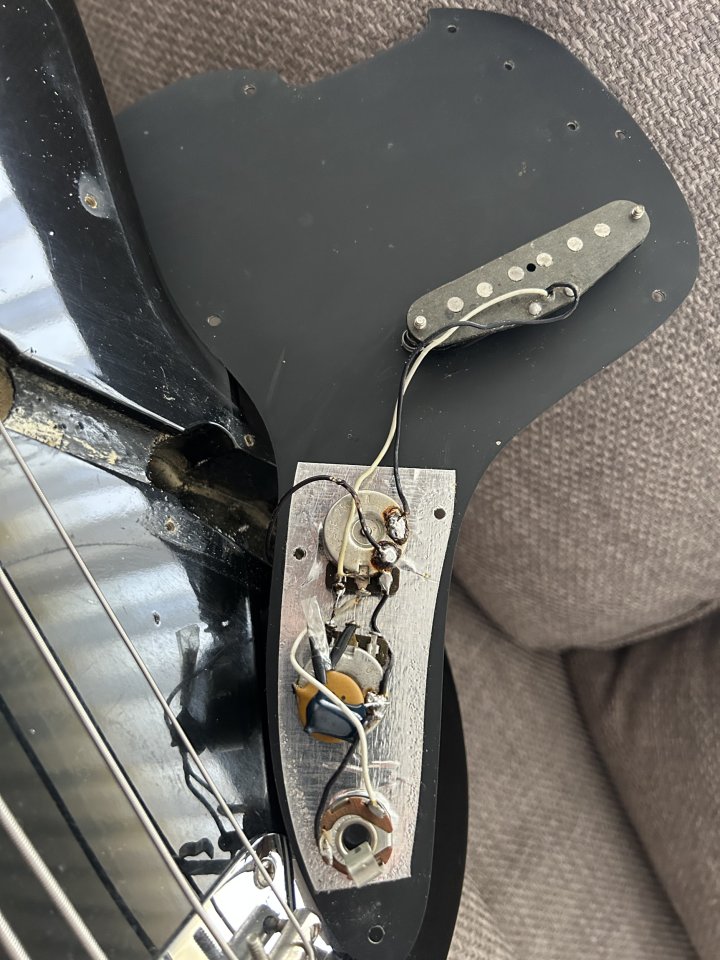 Bajo fender  music Master 79