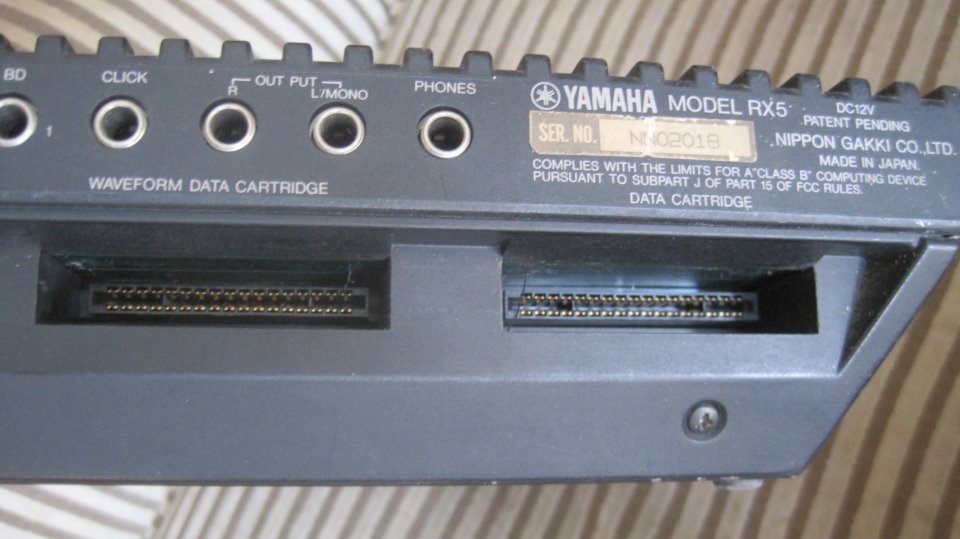 Caja de ritmos Yamaha RX5