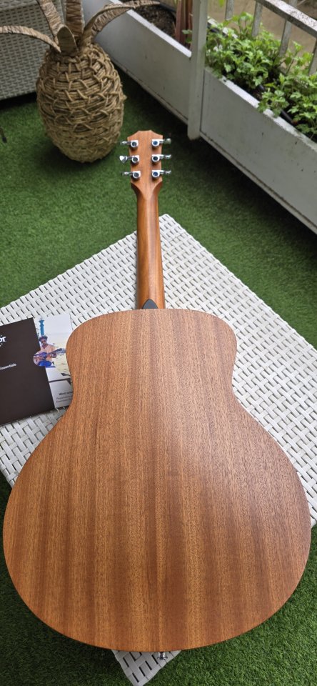 Guitarra Electroacústica Taylor