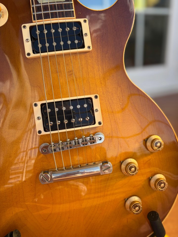 Gibson Les Paul Classic Honey Burst 1992 de segunda mano · Foto 4 de 9 · Madrid · 2500 €