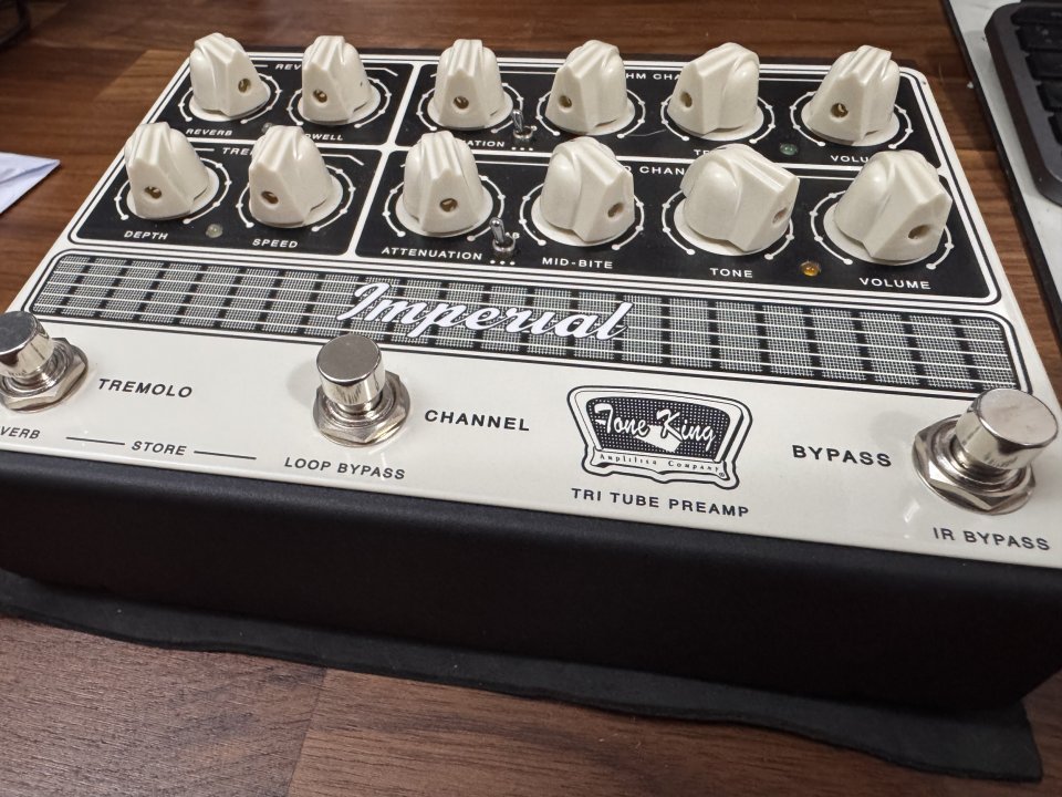 Tone King Imperial Tri-Tube Preamp de segunda mano · Foto 3 de 8 · SC Tenerife · 500 €