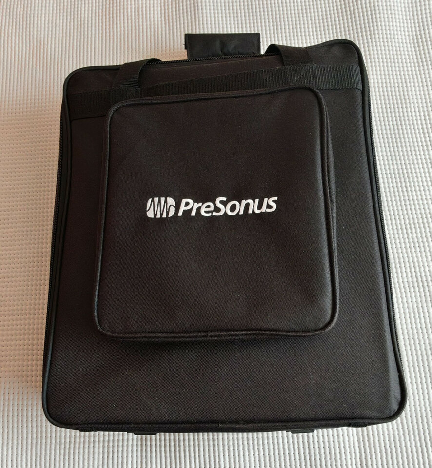 PreSonus StudioLive AR16c + funda, estuche, tarjetas y etiquetas magnéticas