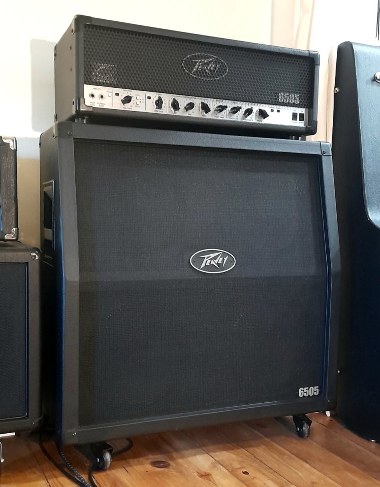 Peavey 6505 (cabezal y pantalla 4x12)